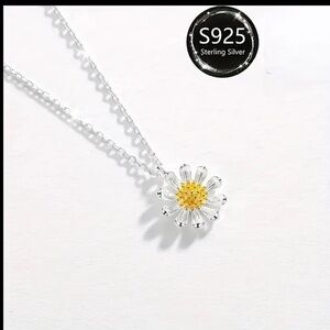 Sterling Silvery Daisy Charm Pendant Necklace